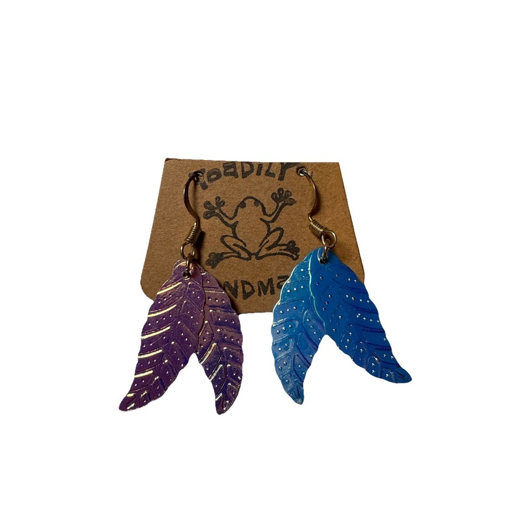 New Toadily Handmade Dangle Feather Metallic Earrings